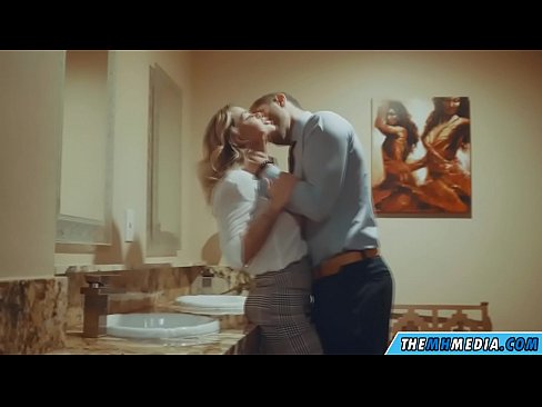 ❤️ Amikor egy bögyös szőke elcsábít egy nyilvános WC-ben Sex video at hu.porn-tub-sexer.ru ❌